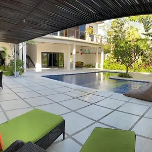 Lanai , Kerobokan (Bali) Indonesia